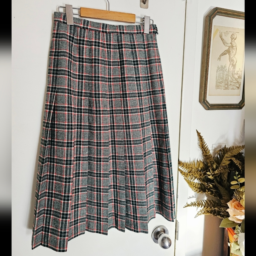 Pendleton 70s Wool Red Green Plaid A-Line Pleated Vintage Midi Skirt